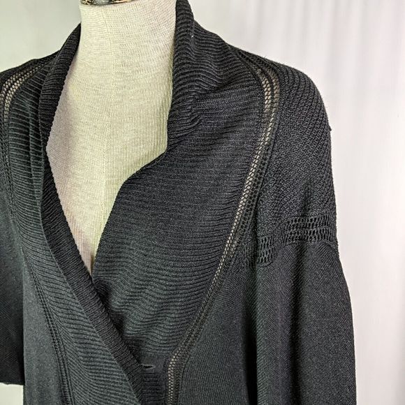 lululemon athletica Black Cape Jacket - Picture 3 of 10